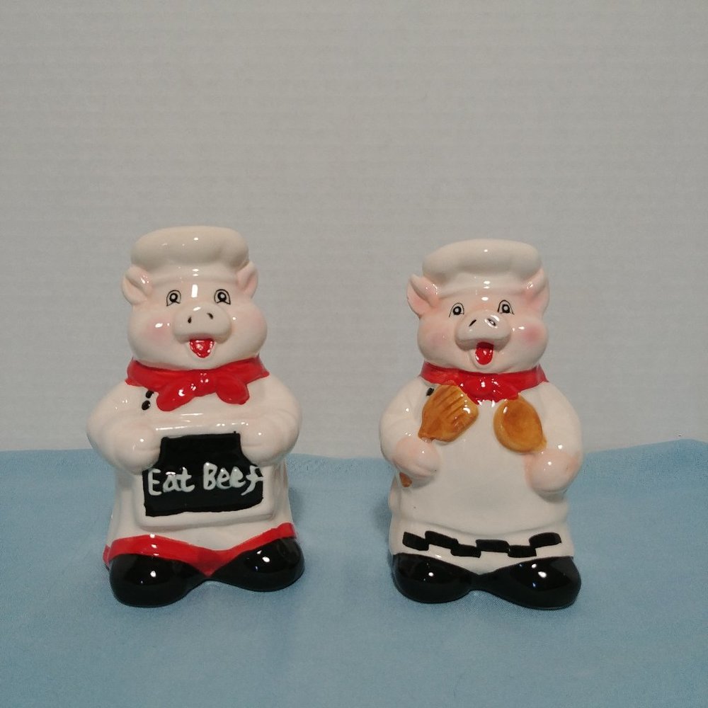 Chef Pigs Salt & Pepper Shakers "Eat Beef"